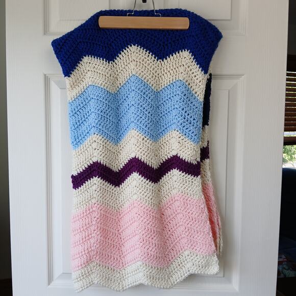 Handmade Small Crochet Afghan Throw  ~105" x 60" / 8.5 ft x 5 ft baby blanket - Picture 3 of 5